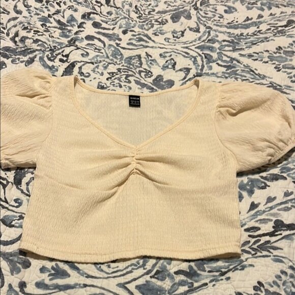 SHEIN Tops - SHEIN Cream Ruched Crop Top with Sweetheart Neckline